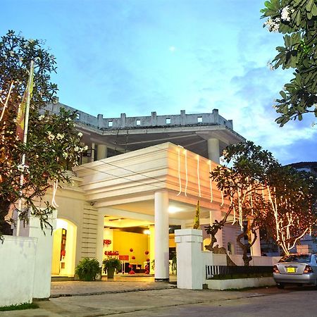 Rainbow Beach Hotel 尼甘布 外观 照片